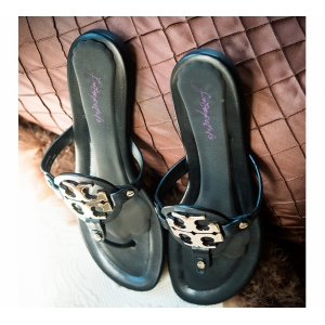 Tory Birch - Black Sandal with Gold Logo on Top