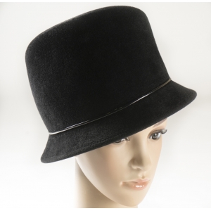 Jennifer Lopez Black Felt Hat w/black patent leather ban